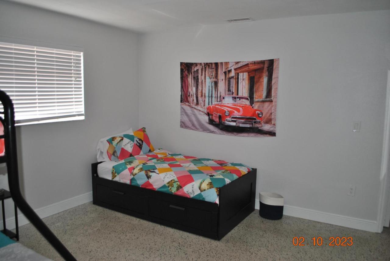 Appartement Sleeps 8, Havana Nights In Miami Extérieur photo